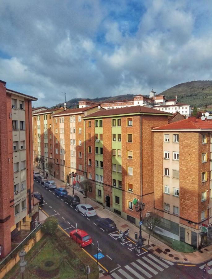 Una Ventana Al Naranco Apartment Oviedo Bagian luar foto